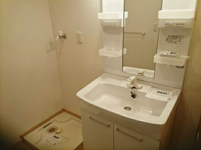 【洗面所】 | リバティ・ベル | ゆったりとスペースのある洗面所