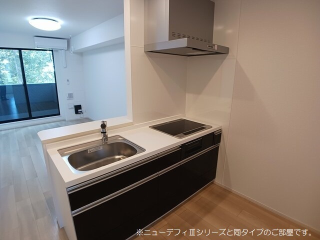 サンフラワーのキッチン|※同メーカーの別物件の写真です※
