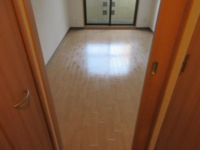 ハンズレジデンス二条の内装|廊下から～