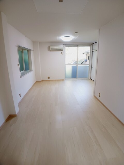 あうんハイツの居間・リビング|居室・リビング