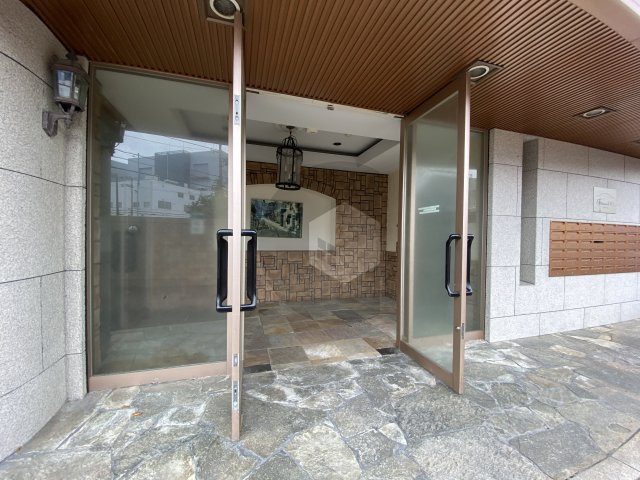 ブランチ913のエントランス