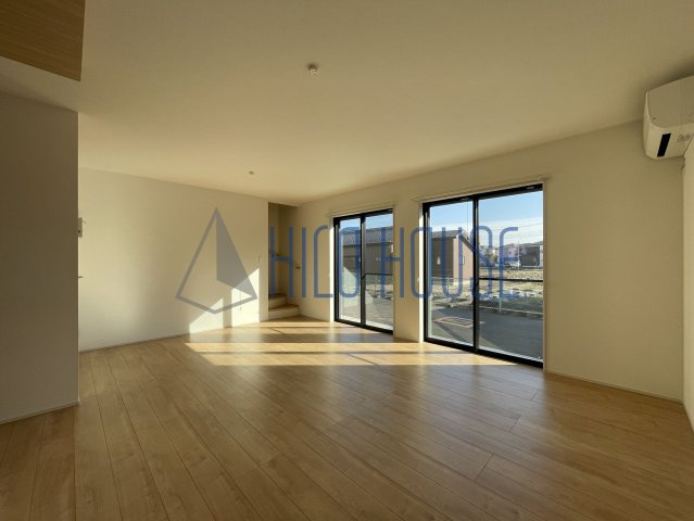 Sumai-to川越市山田01の居間・リビング