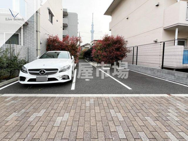 ヴァレッシア曳舟アンベリールの駐車場