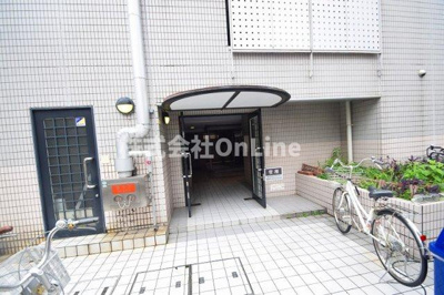 【エントランス】 | エアリーコート小阪