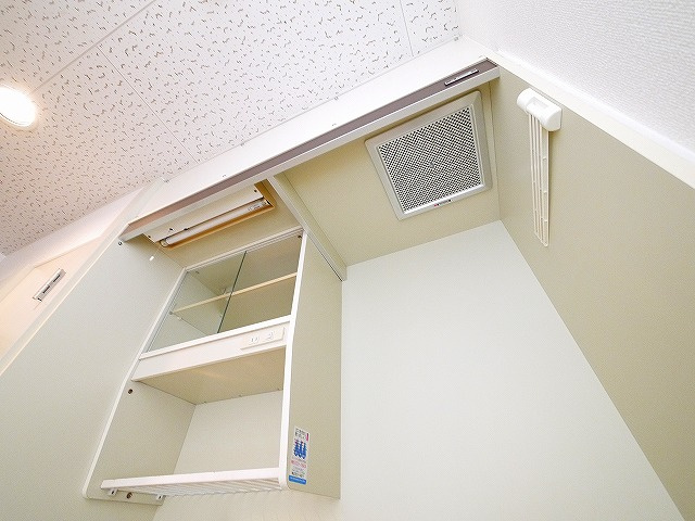 クレアーレ学園前の収納|便利な収納スペースです