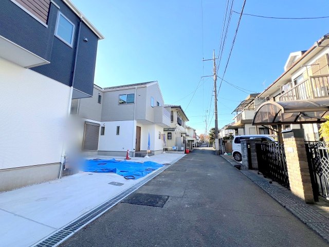 八王子市富士見町5期 新築戸建て　全2棟の前面道路含む現地写真