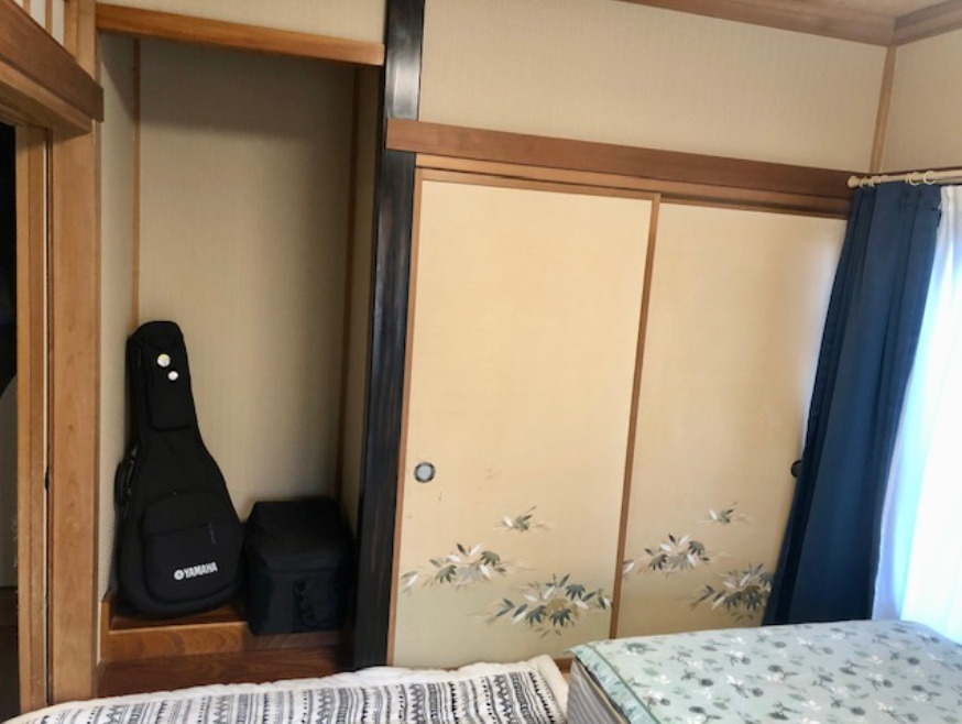 売中古戸建　裾野市須山の洋室|押し入れや収納スペ－スが多く、使い勝手よく生活できます。
