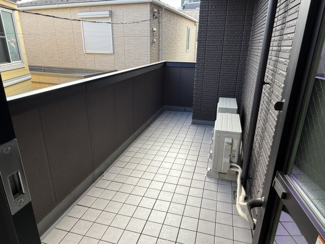 Ｌｅ　Ｓｏｌｅｉｌ　Ｓａｇｉｎｏｍｉｙａのバルコニー