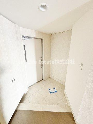 Park City ひばりが丘の玄関