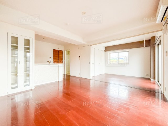 プリマヴェーラ花の木弐番館の居間・リビング|広々としたリビング♪