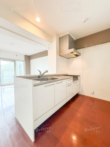 プリマヴェーラ花の木弐番館のキッチン|使い勝手の良いカウンターキッチンです☆