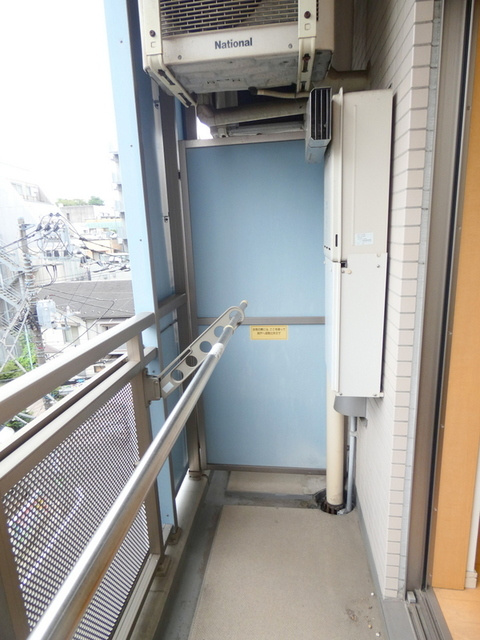 アルファ渋谷のバルコニー|同タイプのお部屋の参考写真です。