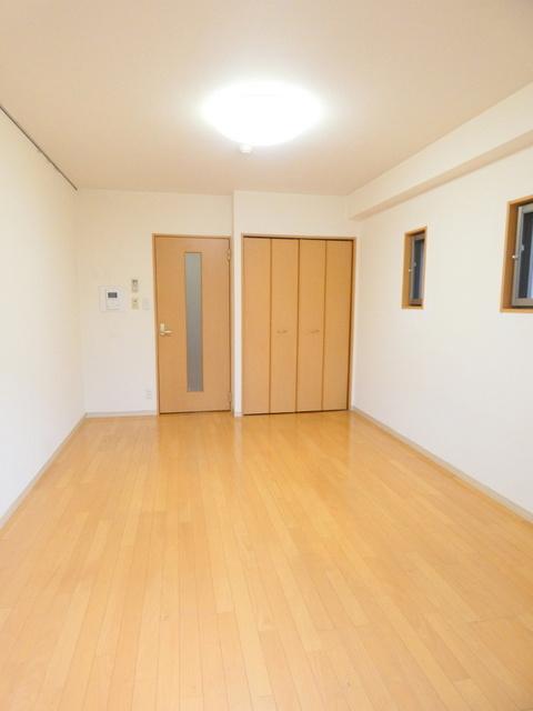 アルファ渋谷の居間・リビング|同タイプのお部屋の参考写真です。