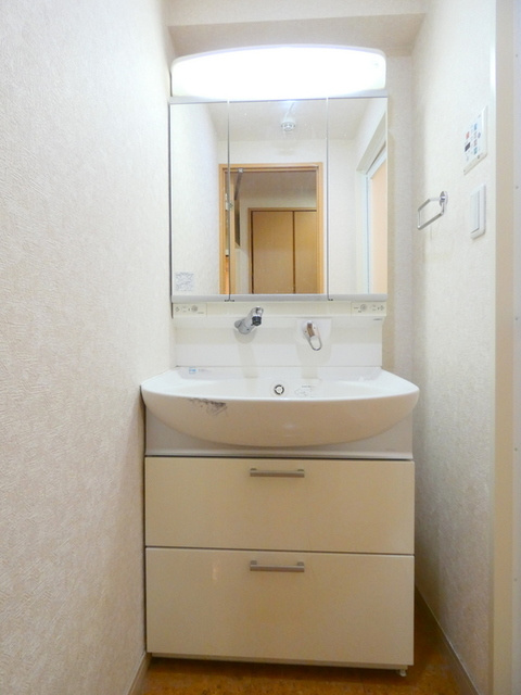 アルファ渋谷の洗面所|同タイプのお部屋の参考写真です。