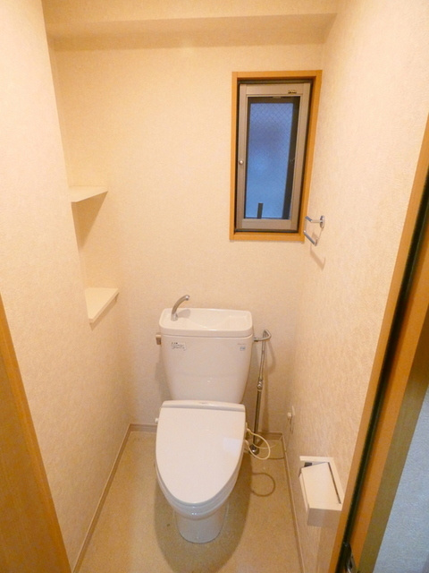 アルファ渋谷のトイレ|同タイプのお部屋の参考写真です。