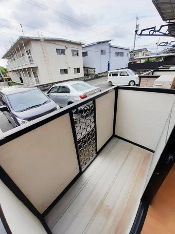 サウスコーポⅤのバルコニー|暖かな日差しのふりそそぐバルコニー