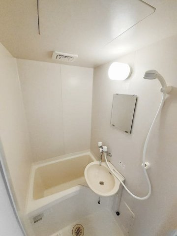 サウスコーポⅤの浴室|お風呂で日々の疲れを落としましょう