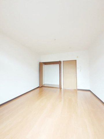 サウスコーポⅤの内装|明るい室内です