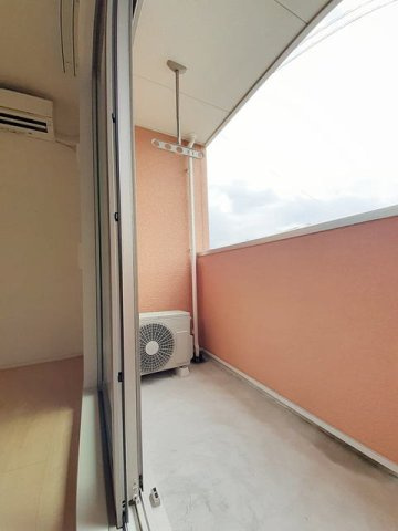 ブローム　サマーのバルコニー|開放的で明るい空間を演出してくれるバルコニーです