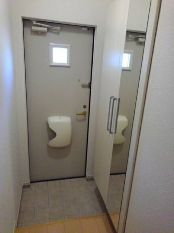 熊本市北区龍田１丁目のアパートの玄関|落ち着いた玄関です
