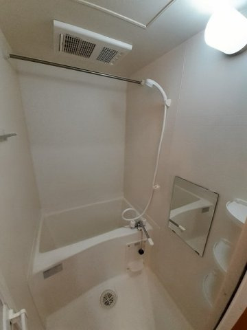 ラフレシールの浴室|きれいなお風呂です