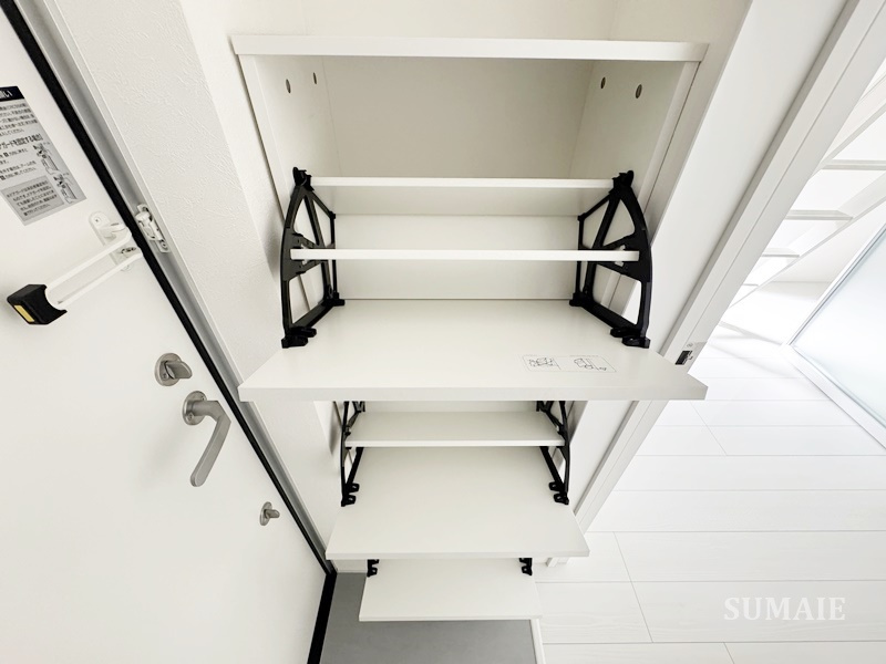 アンベリール北赤羽の玄関|シューズボックスです