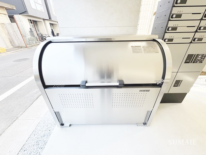 アンベリール北赤羽のその他共用部分|敷地内ゴミ置き場です