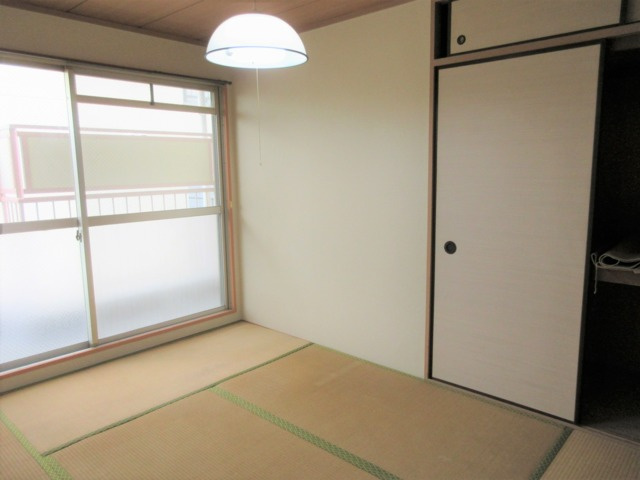 サンロイヤル王子の和室