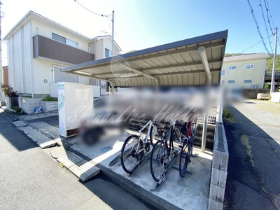 【その他共用部分】 | カサ・ミラ | 敷地内駐車場、駐輪場あり♪