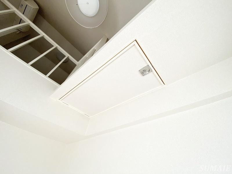 ノーブルイズミの設備|階段は収納可能です☆