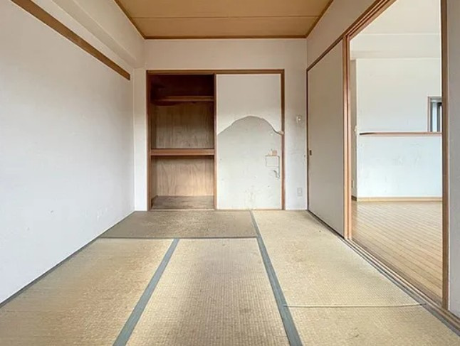 【中古マンション】キャッスルメジェール川越デュオステージの和室|【リフォーム前】和室
フルリフォーム後にお引渡しになります