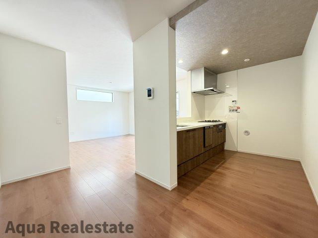 高松市三条町新築戸建のキッチン|きれいなキッチンです