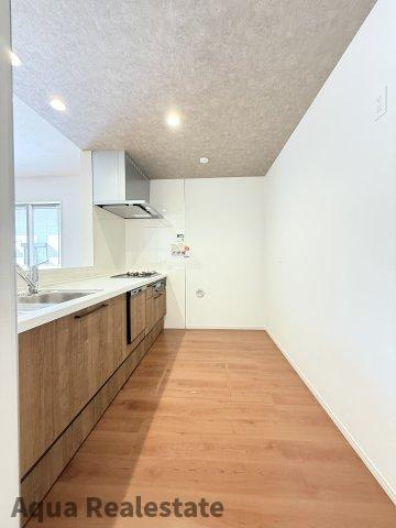 高松市三条町新築戸建のキッチン|キッチンでお料理をお楽しみください