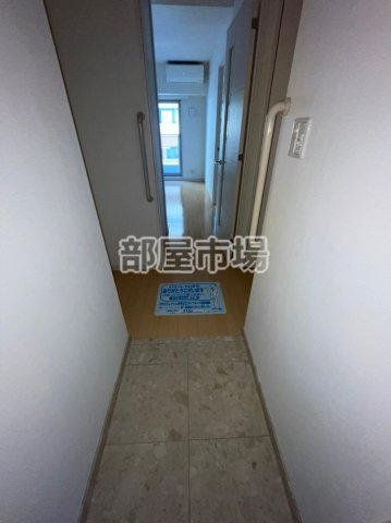 ラクラス新御徒町の玄関