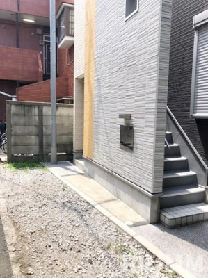 【エントランス】 | リヴィエール明大前