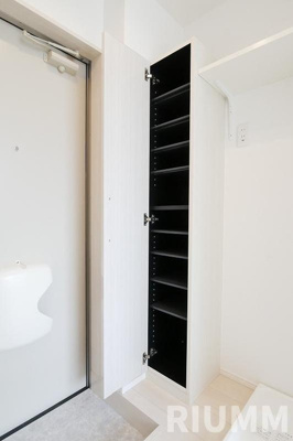 【玄関】 | リヴィエール明大前