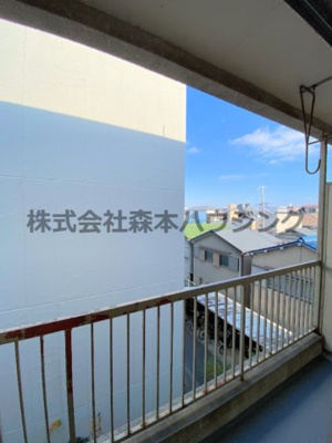 【展望】 | 　ブルースカイハイツ新森 | 室内からの眺望です