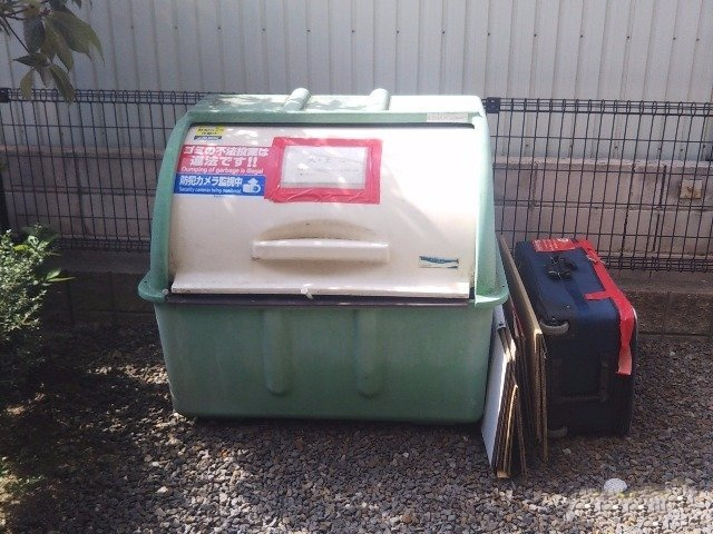 レオパレスセロームＡのその他|ゴミ捨て場