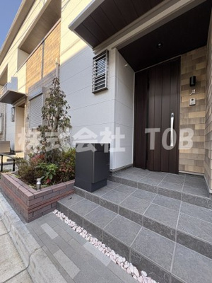 【その他】 | ミュージションテラス調布柴崎 | 1F　メールBOX　宅配BOX　A号室　玄関ドア