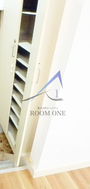 三澤ビルの内装