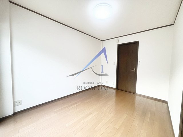 ルミエール中野の居間・リビング|洋室のお部屋です。