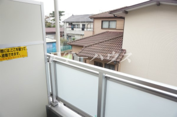習志野市本大久保４丁目のアパートのバルコニー