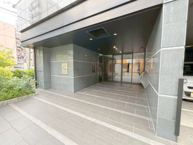 アスヴェル新北野モストのエントランス