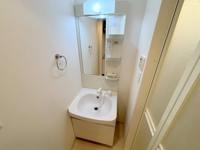 アスヴェル新北野モストの洗面所