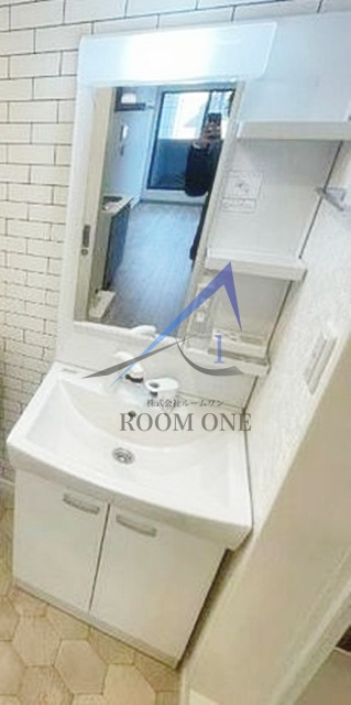 Ｇｌａｎｚ北千住Ⅱの洗面所|洗面台です。