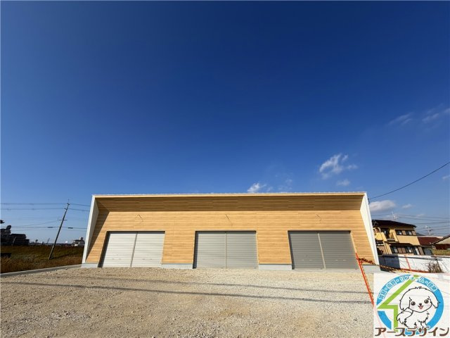魚住町長坂寺平屋テナントの外観|※建築中写真