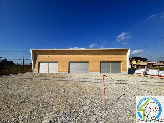魚住町長坂寺平屋テナントの外観|※建築中写真