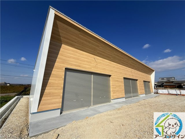 魚住町長坂寺平屋テナントの外観|※建築中写真