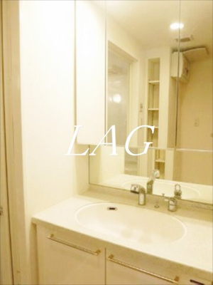 【独立洗面台】 | ラフィーネデュオ | 独立洗面台です。