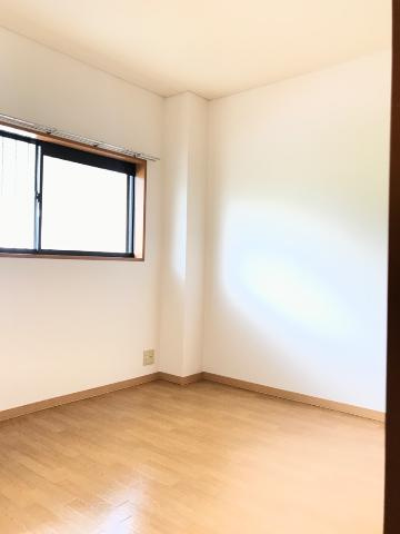 ヴィラ・クオーレⅠの内装|洋室